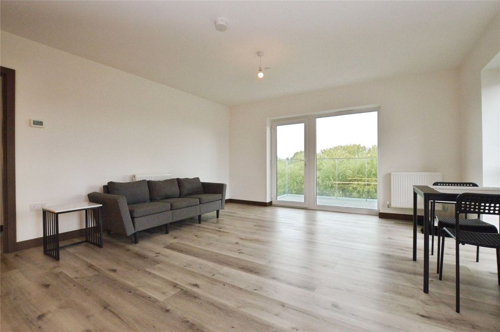 Property photo 1 of 8 Picture No. 04