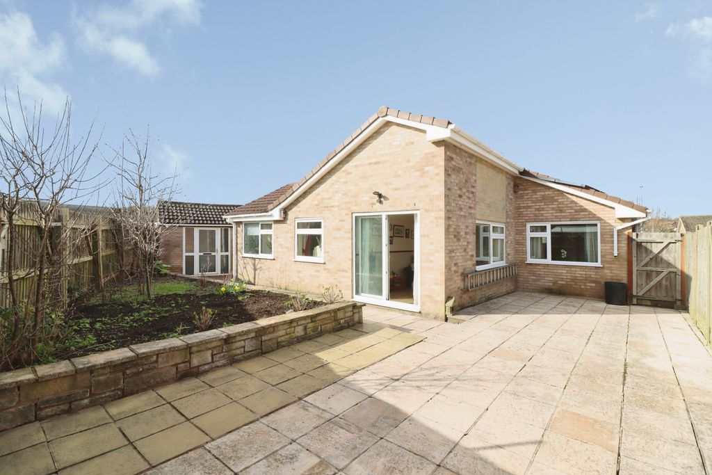 Property photo 2 of 15