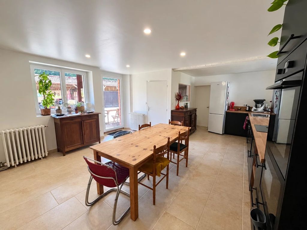 Property photo 3 of 35 c54Ea0Ef948608Ca181d0Fe3Facdae27_Bb449d0833_1448-Big