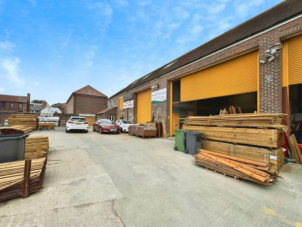 Property photo 2 of 12 4706A024Img20250826Wa0152.Jpg