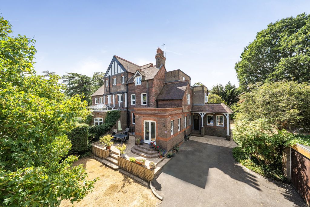 Property photo 1 of 27 1508870-1-6A86F.J...