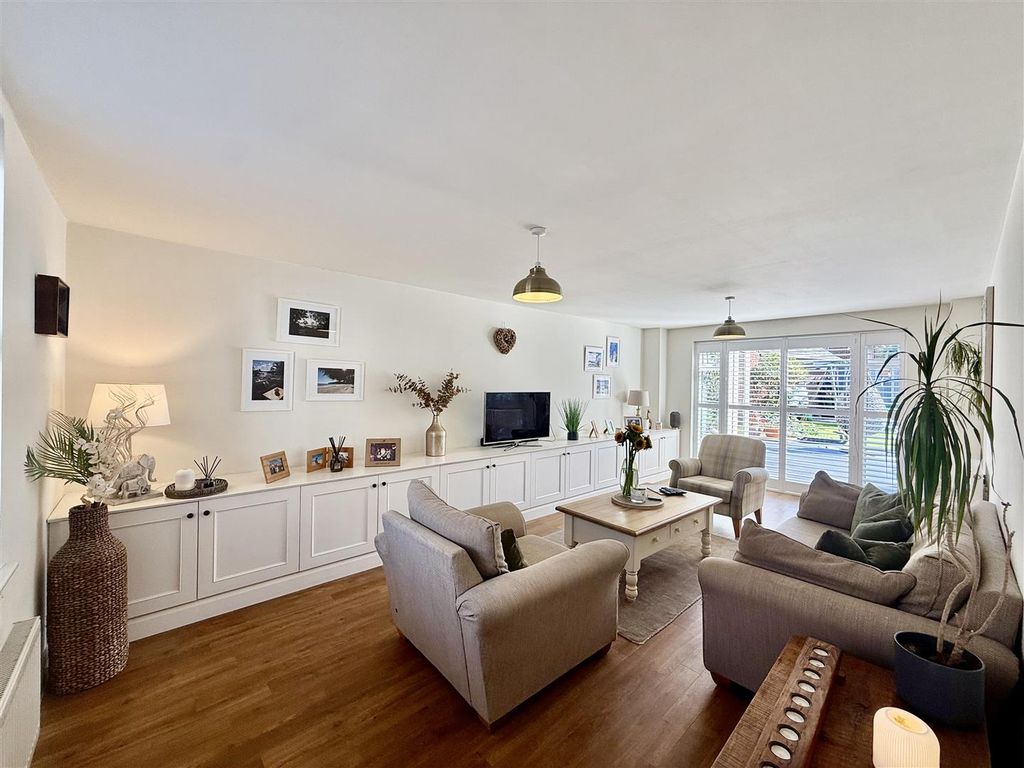 Property photo 3 of 36 3