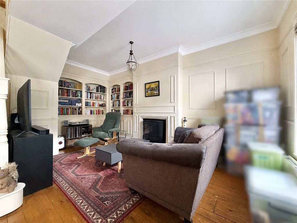 Property photo 3 of 11 Picture No. 34