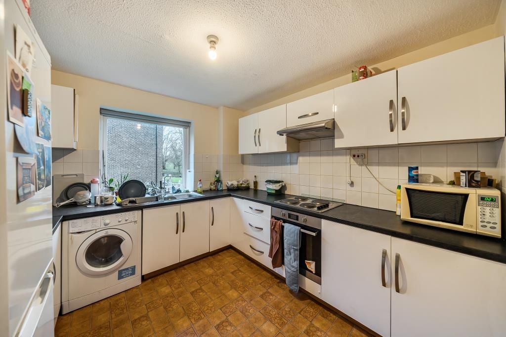 Property photo 2 of 16 Kitchen