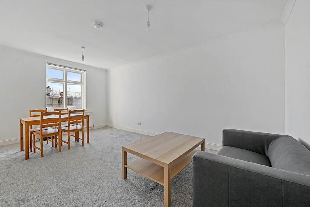 Property photo 2 of 14 13-Bb73Gciml - Flat 5 80 Sutherland Ave - Receptio