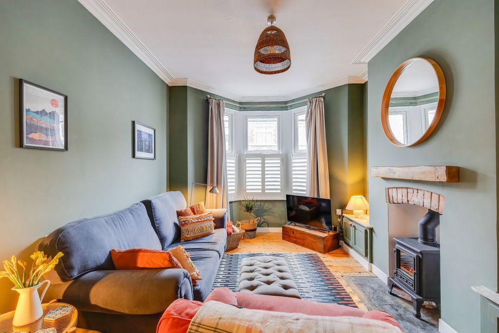 Property photo 1 of 29