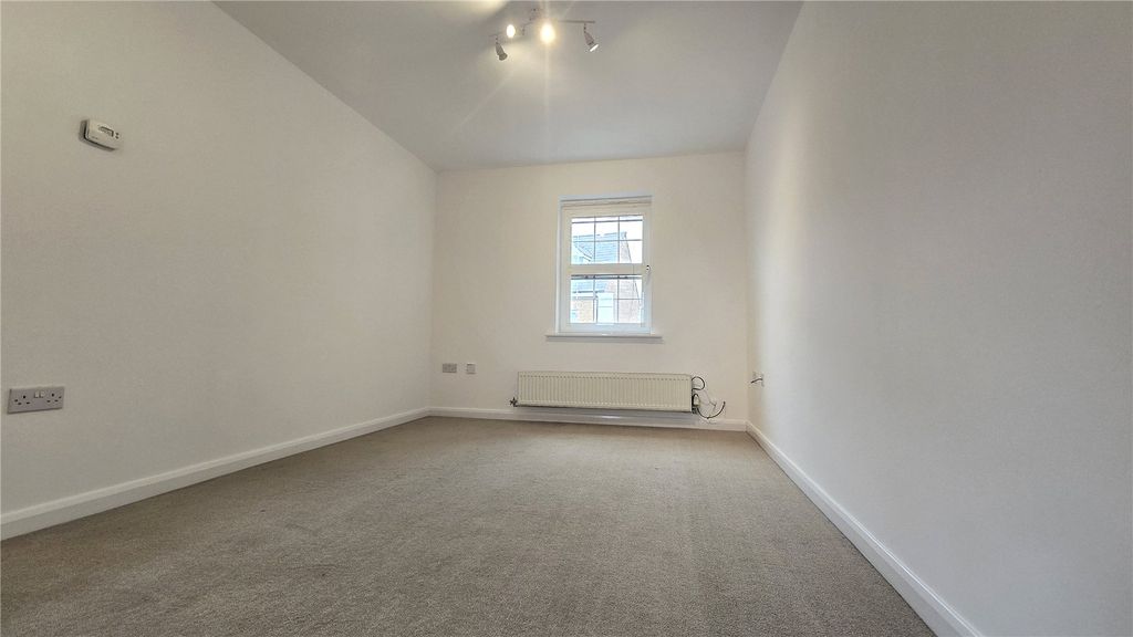 Property photo 3 of 4 Picture No. 08