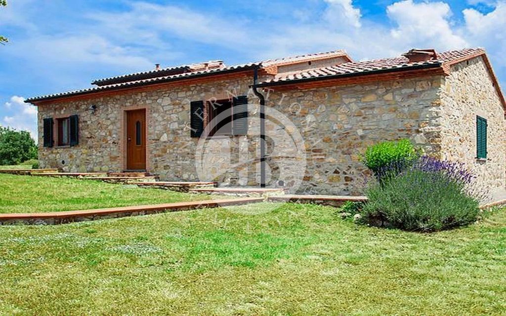 Property photo 3 of 25