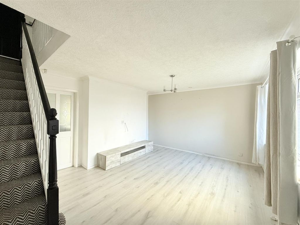 Property photo 3 of 16 Img_9527.Jpeg