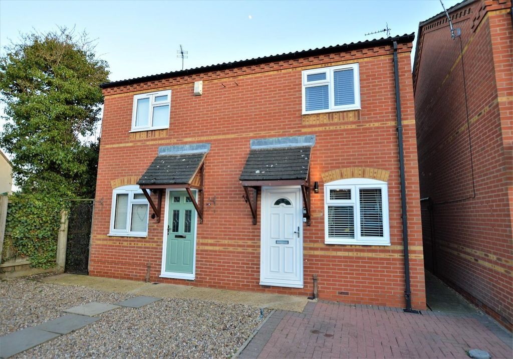 Property photo 1 of 7 Front.Jpg