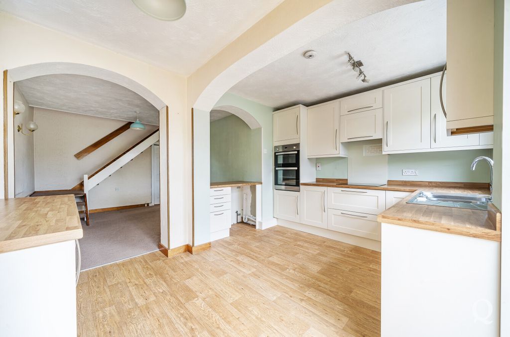Property photo 2 of 25 22F31E9c-57c0-469...
