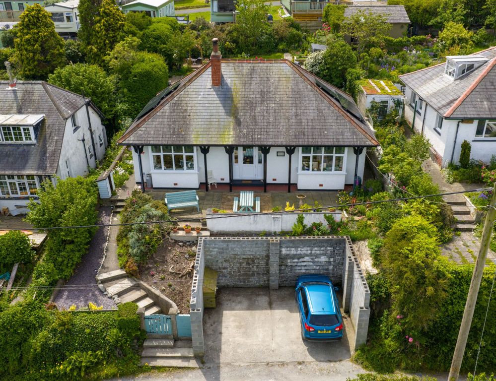 Property photo 1 of 42