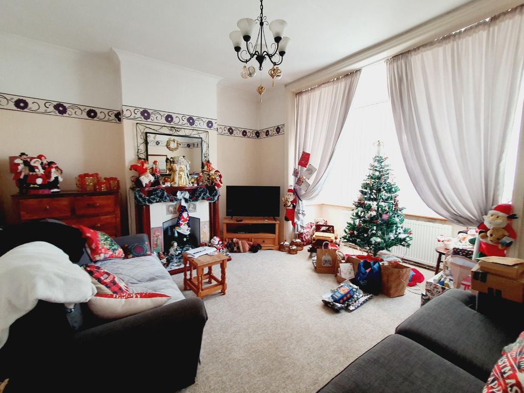 Property photo 3 of 7 Picture No. 05