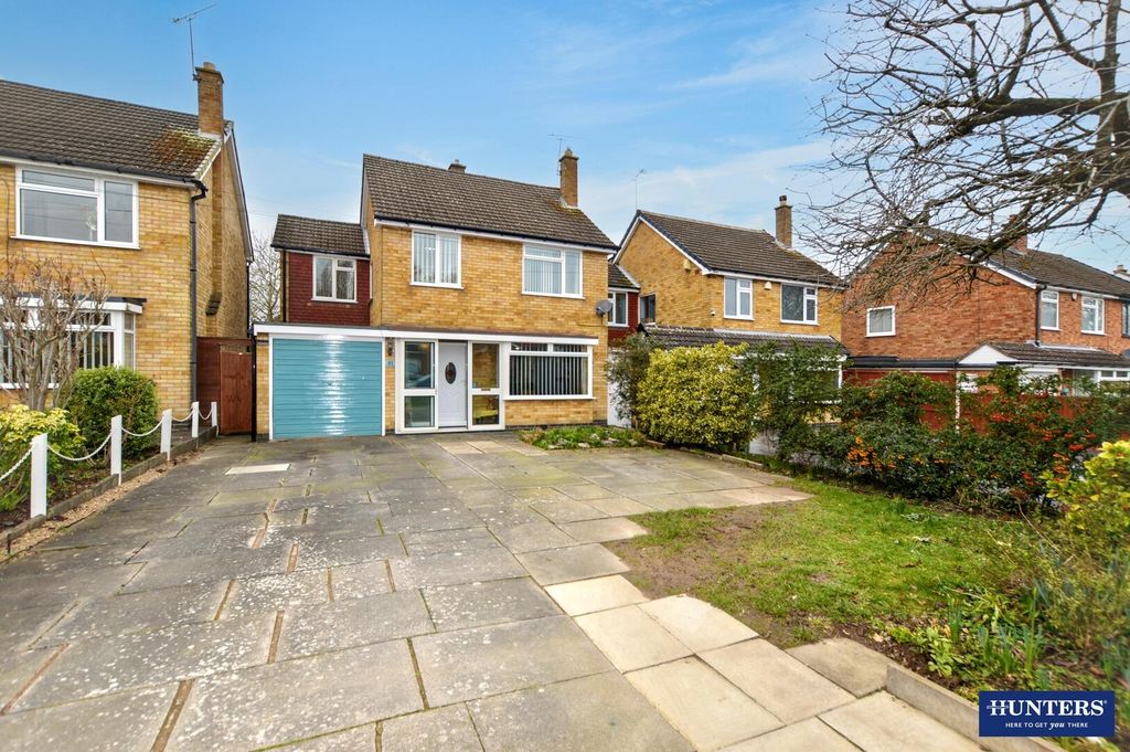 Property photo 1 of 12 Front (Exterior)