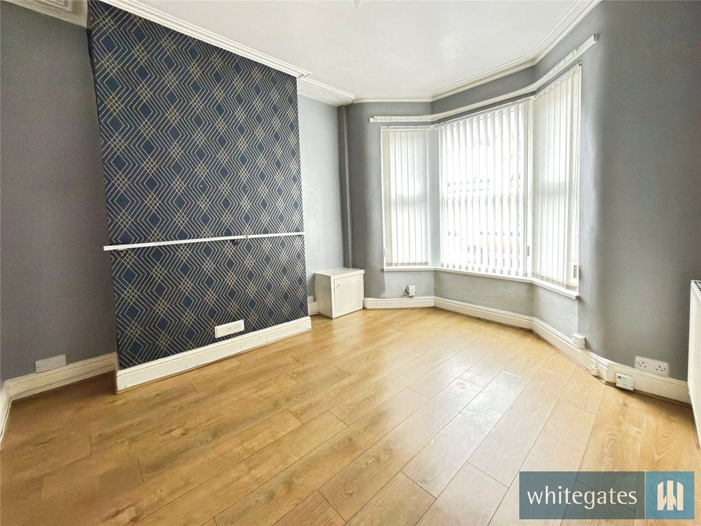 Property photo 3 of 11 Picture No. 16