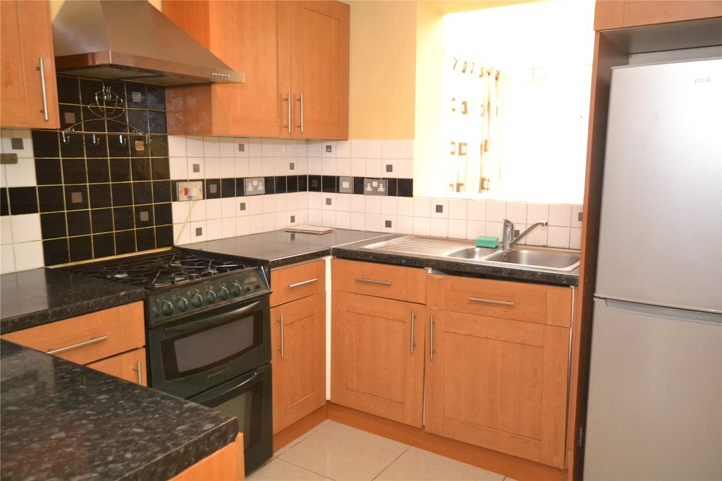 Property photo 1 of 15 Picture No. 16