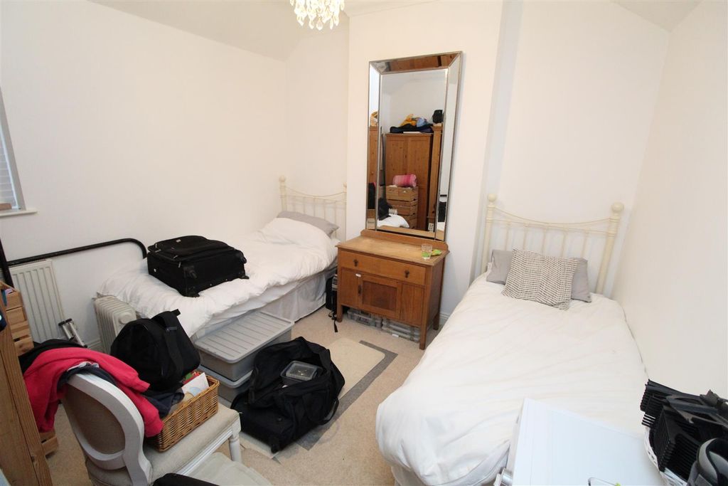 Property photo 3 of 8 Img_5978.Jpg
