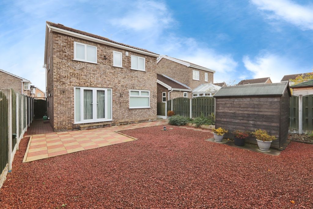 Property photo 2 of 17 Photo