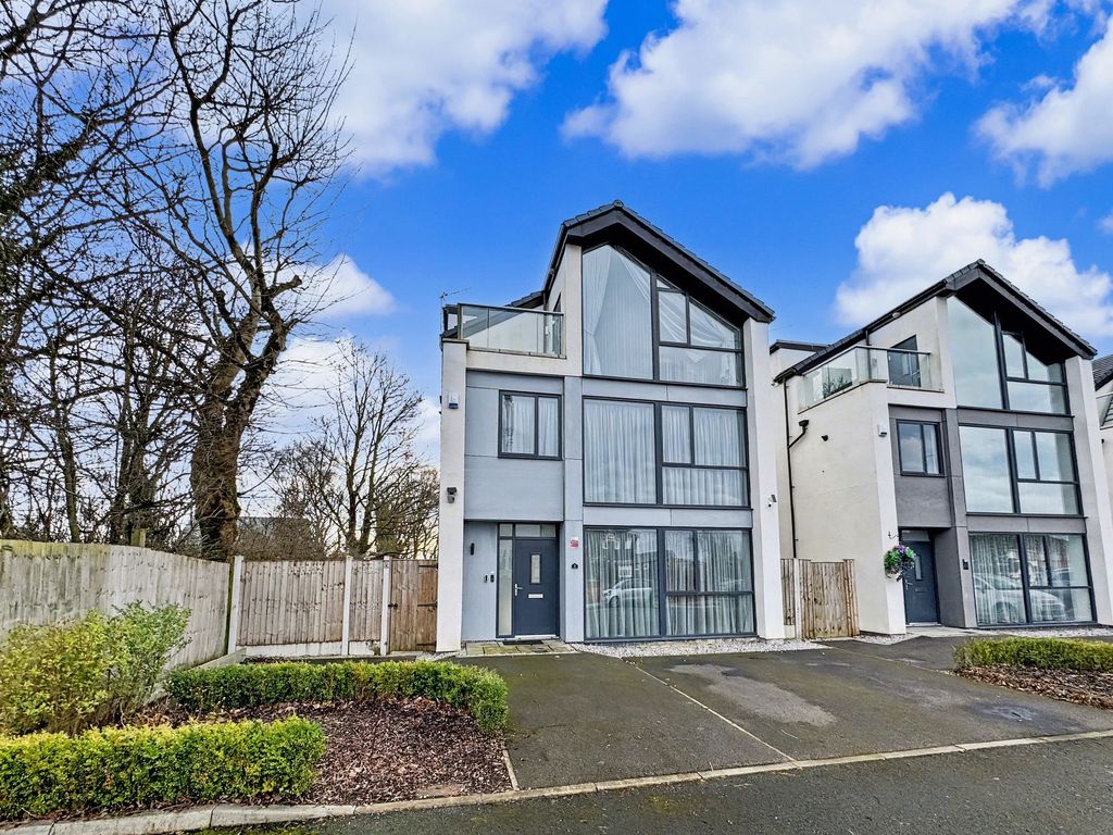 Property photo 1 of 31