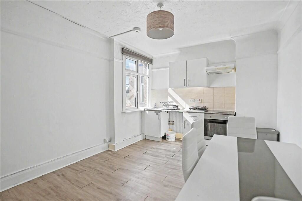 Property photo 2 of 3