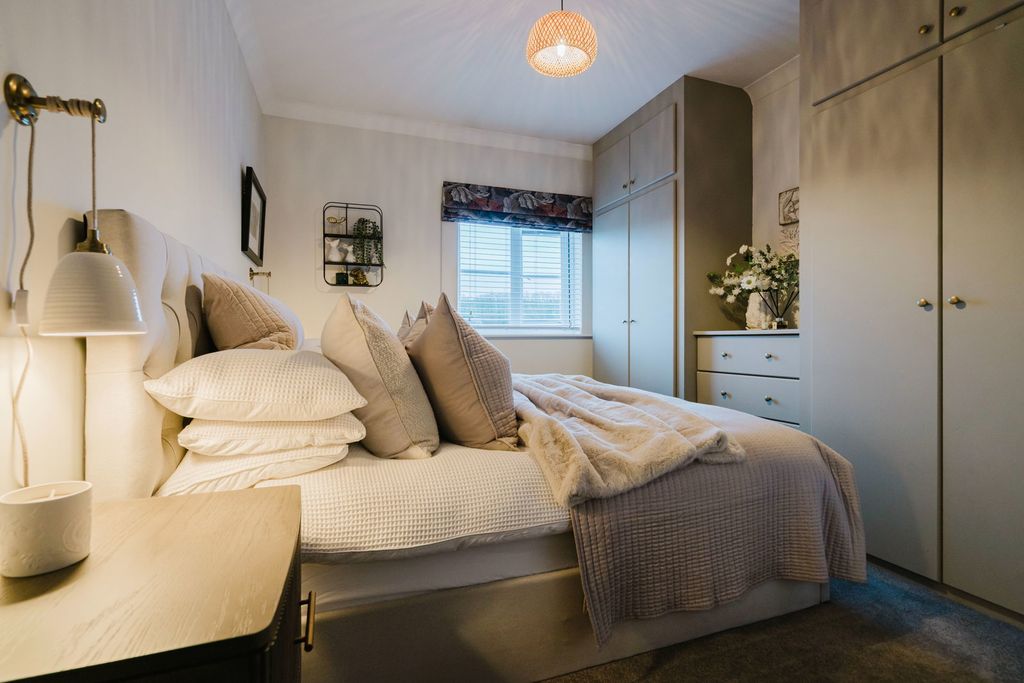 Property photo 3 of 36