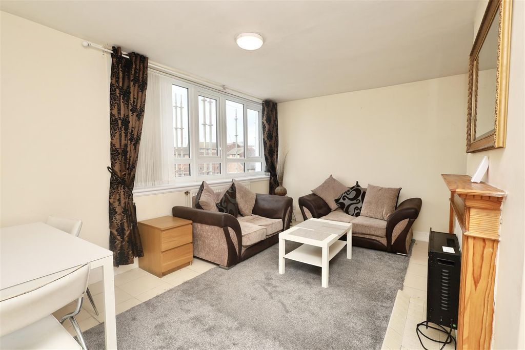 Property photo 1 of 9 5862E0C4-Dde4-43Ef-B105-177B7B6F060A_1_201_A.Jpeg