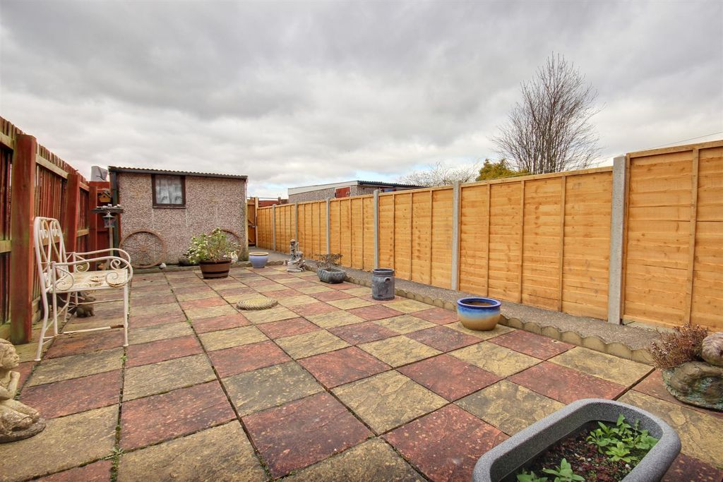 Property photo 2 of 10 Bristol Road (2).Jpg