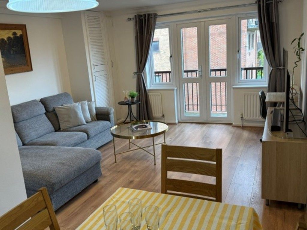 Property photo 2 of 9