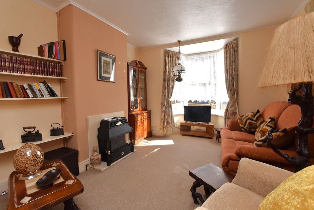 Property photo 2 of 12 Living Room