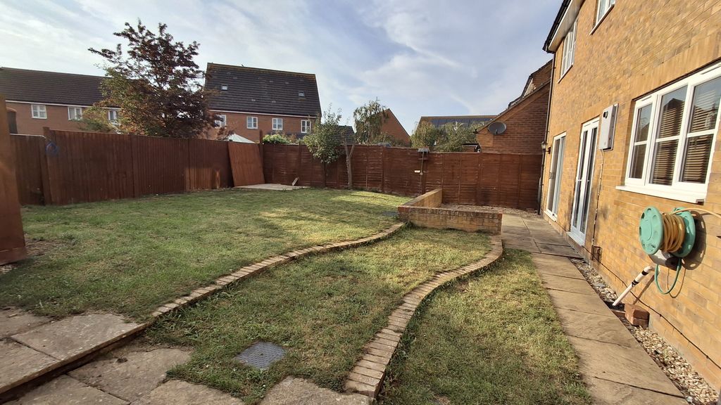 Property photo 3 of 19 Garden