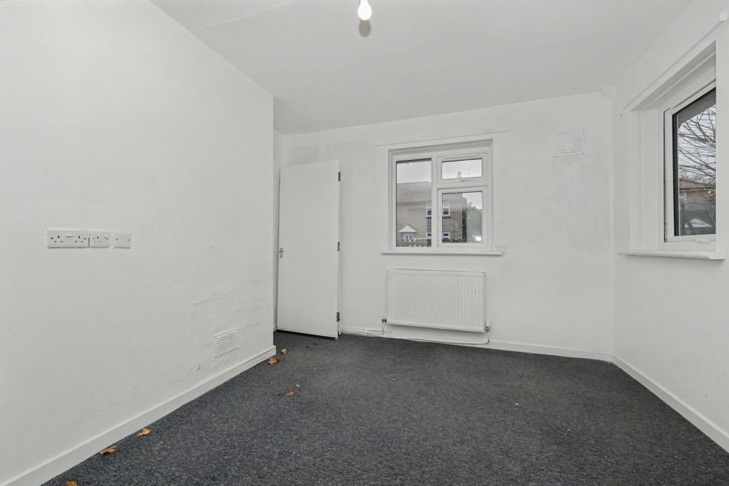 Property photo 3 of 15 88 Welsh Road, Carlisle, Cumbria, Ca1 3Au