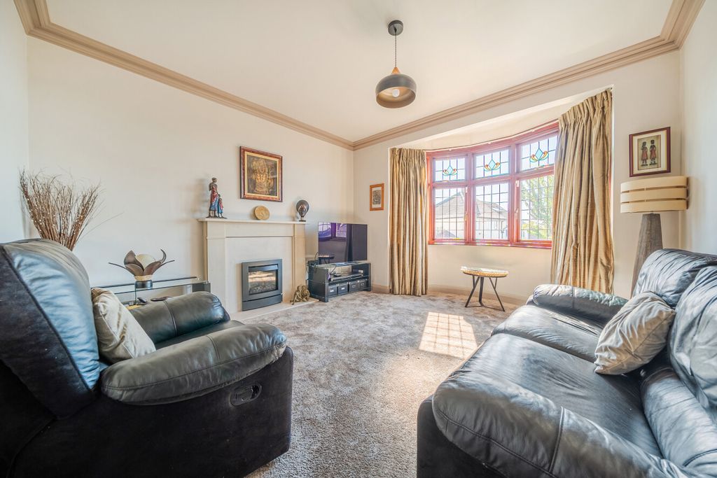 Property photo 2 of 26 1498567-19-6A6cd0...