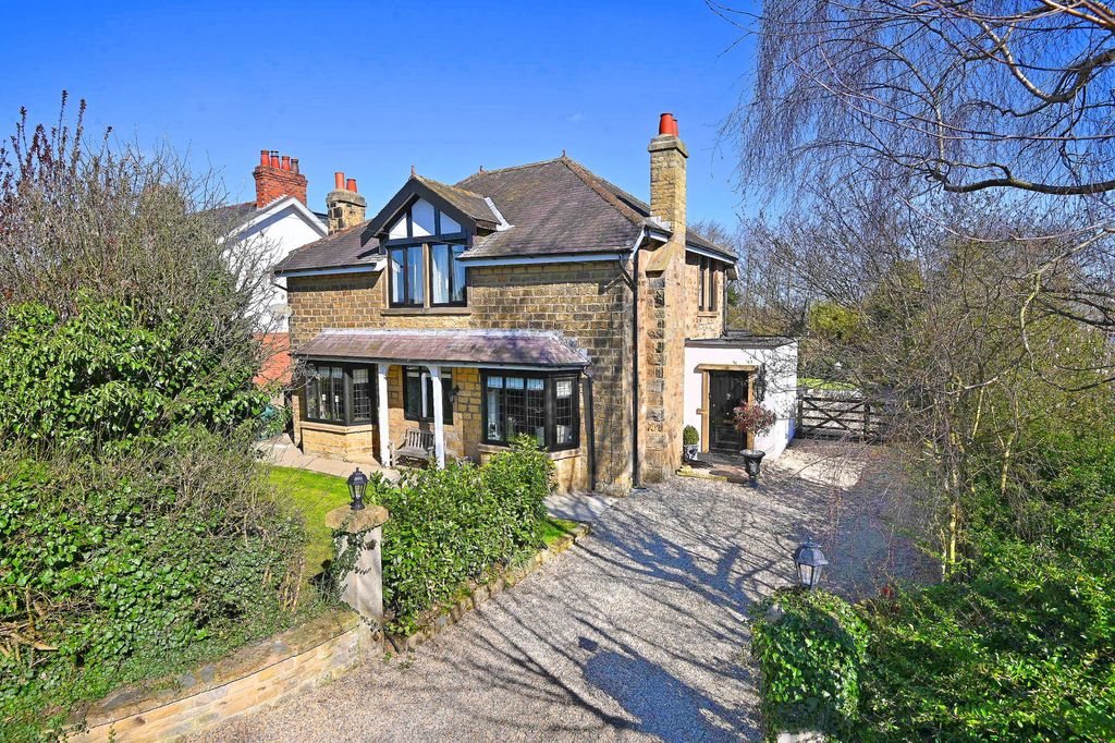 Property photo 1 of 21