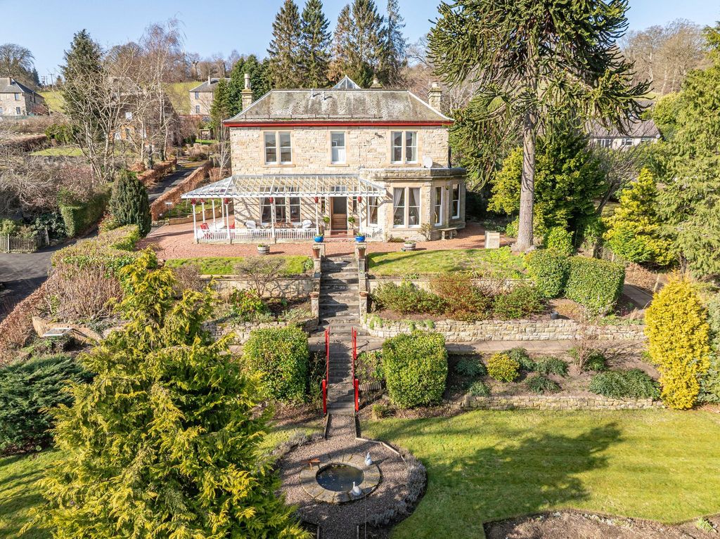 Property photo 1 of 53