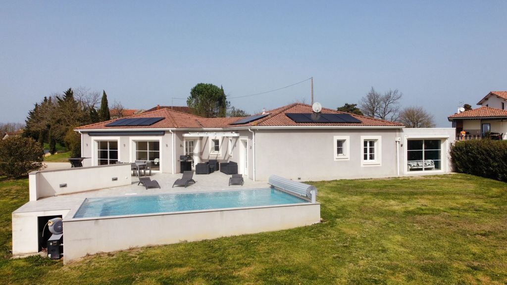 Property photo 1 of 19