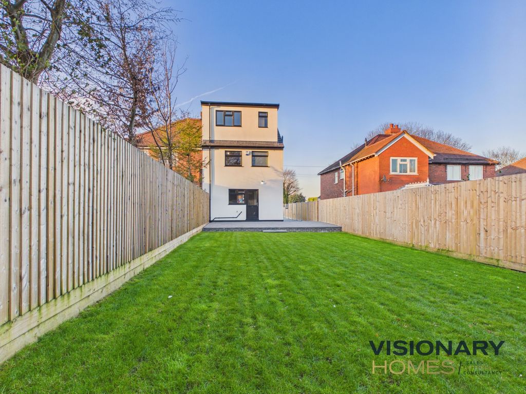 Property photo 2 of 15 Cam03522G0-Pr0252-Still003