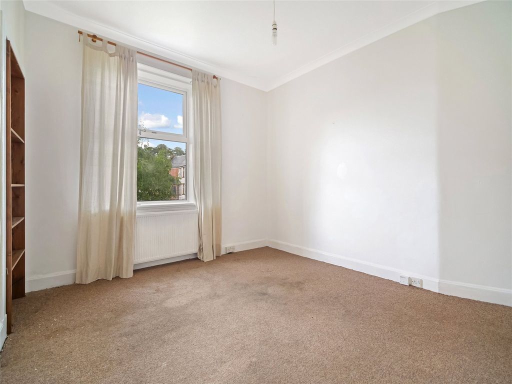 Property photo 2 of 21 Picture No. 06