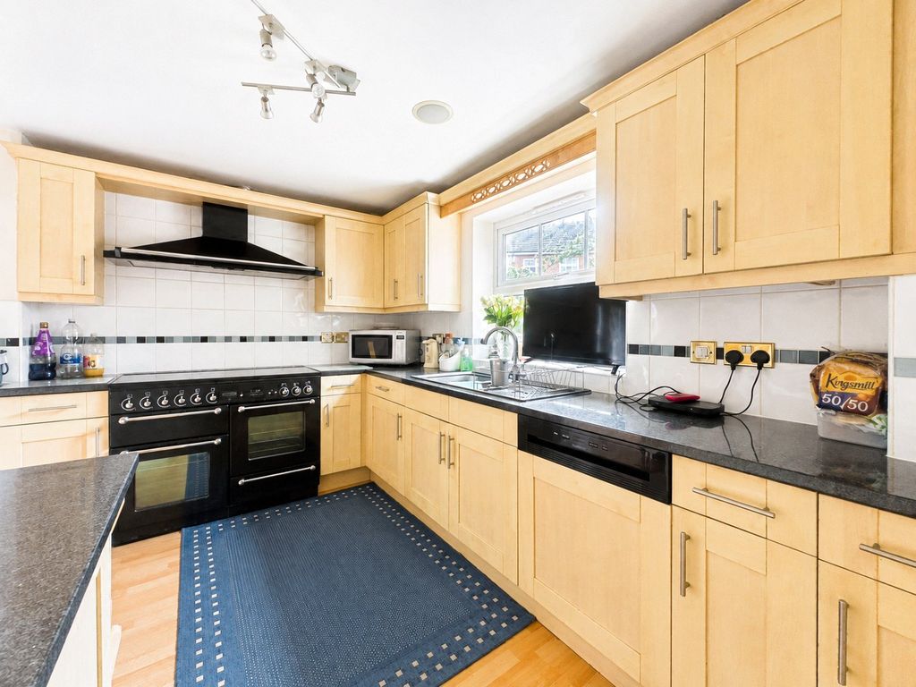 Property photo 2 of 21 Picture No. 47