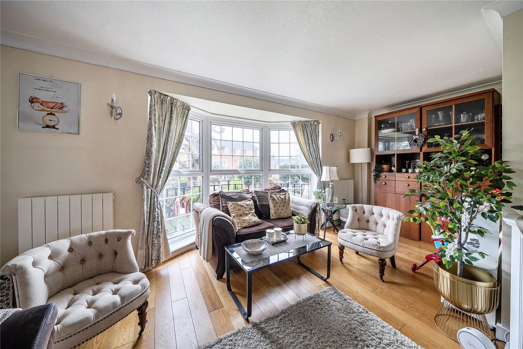 Property photo 3 of 21 Picture No. 15