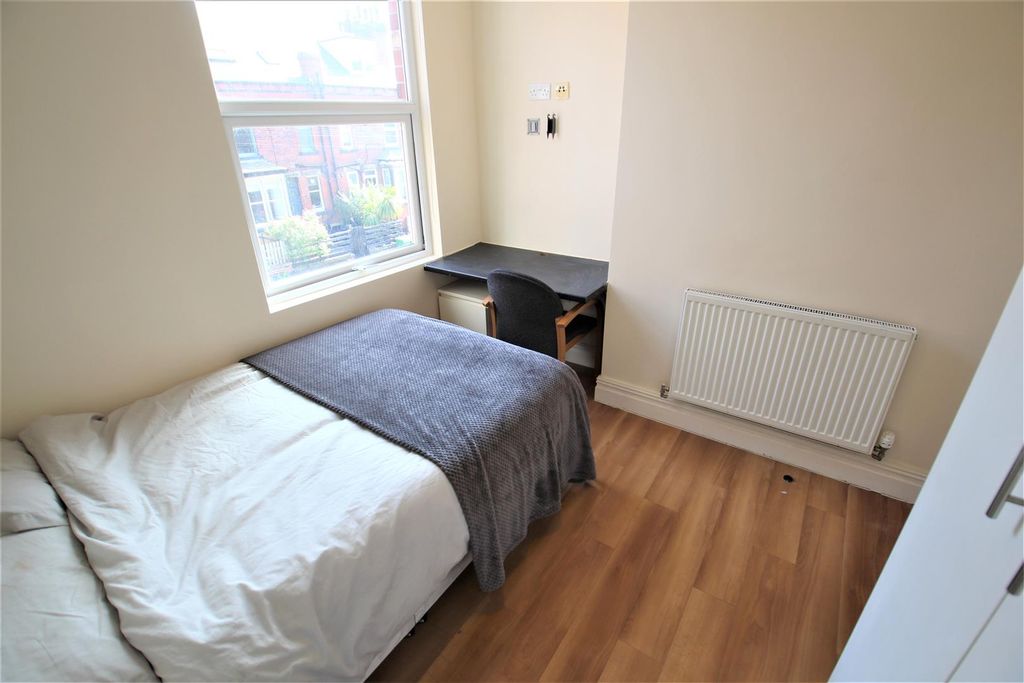 Property photo 2 of 6 Img_5995.Jpg