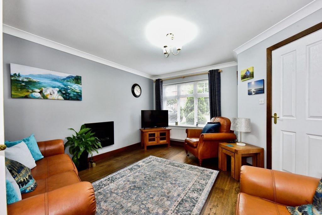 Property photo 2 of 20 Pbox-Img.Jpg