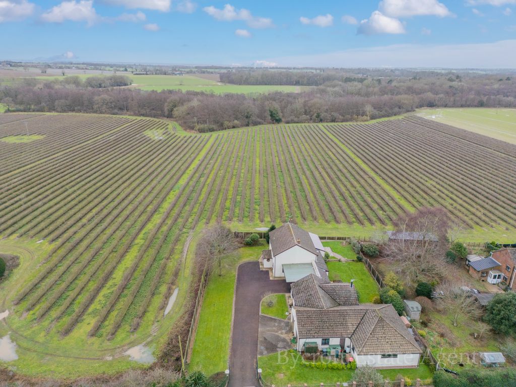 Property photo 3 of 24