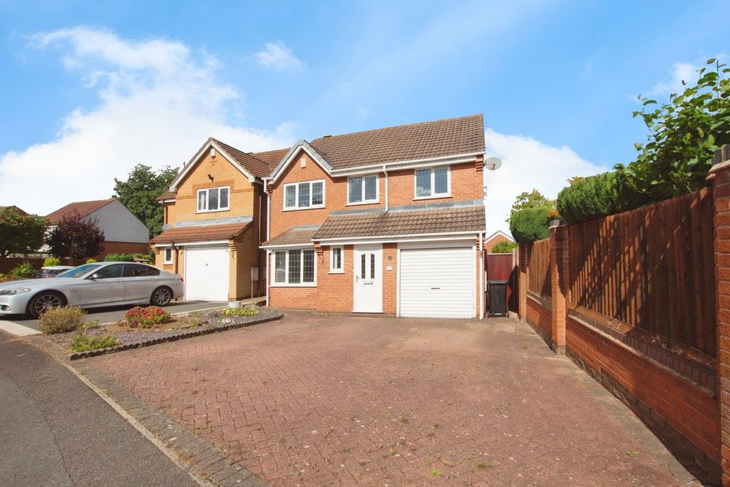 Property photo 1 of 18