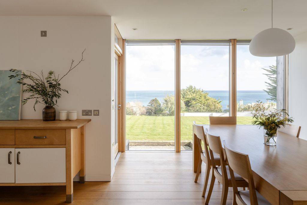 Property photo 2 of 32 266630 - 20250226-Bow-Green_Falmouth_Tmh-43_Hi_Res.Jpg