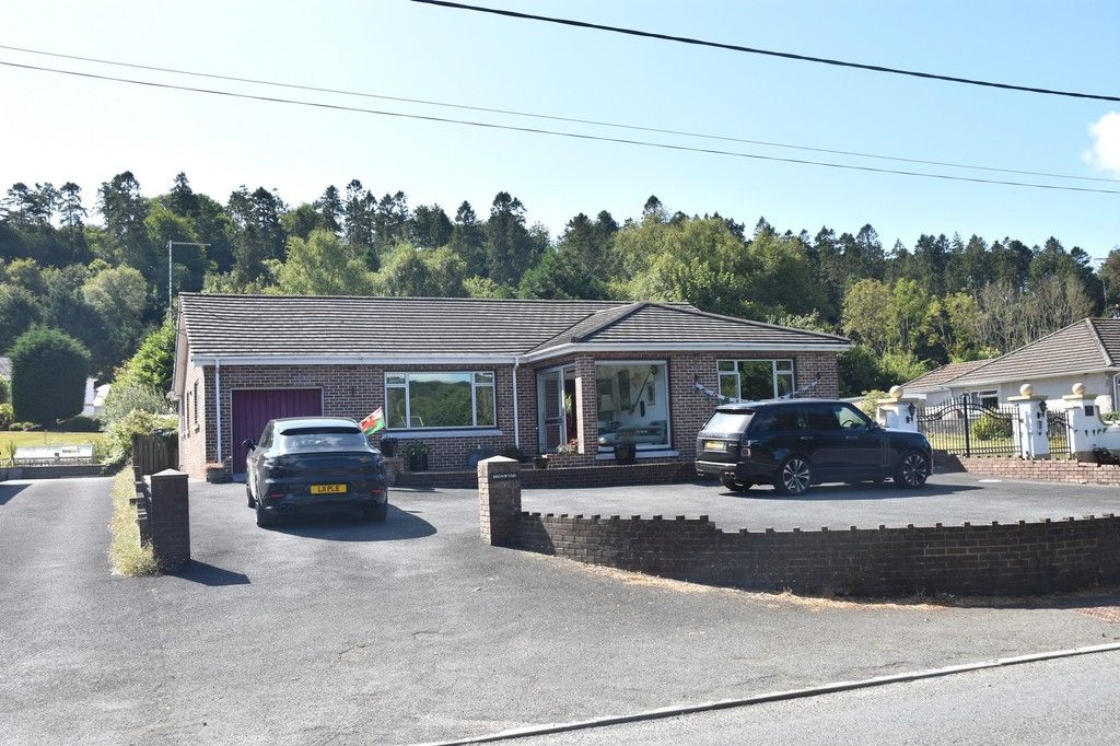 Property photo 1 of 21