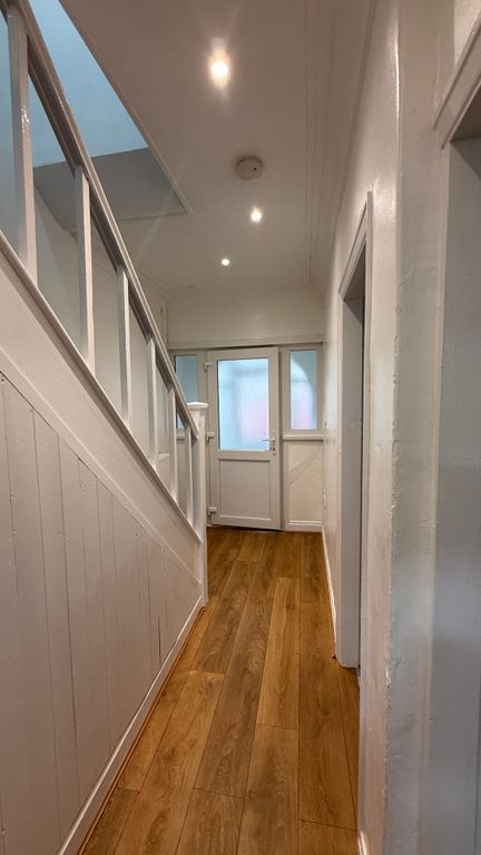 Property photo 3 of 27