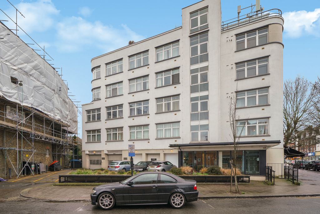 Property photo 3 of 19