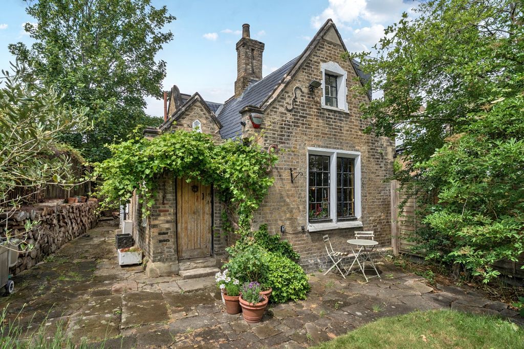 Property photo 1 of 18 Picture No. 25