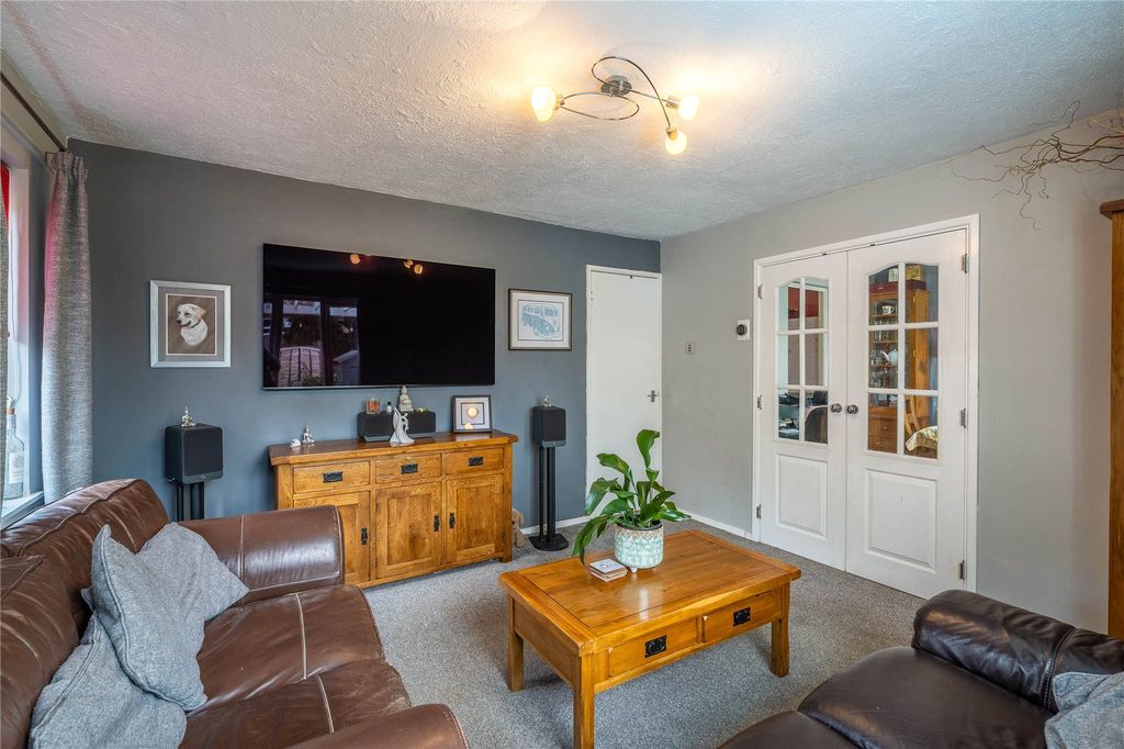 Property photo 2 of 25 Picture No. 16