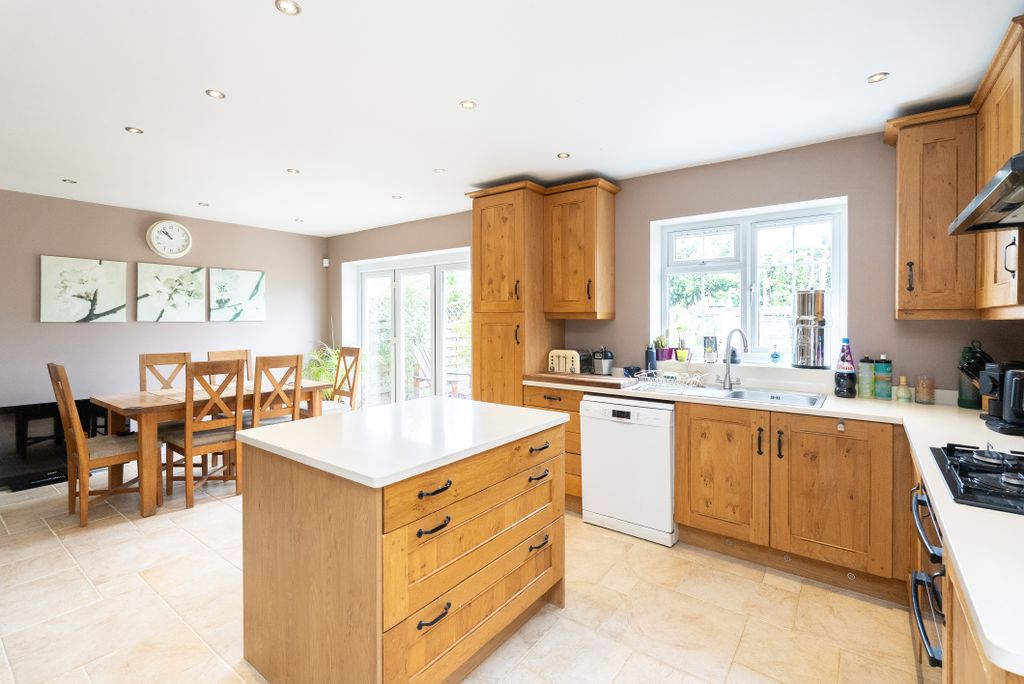 Property photo 1 of 17 Dsc02329